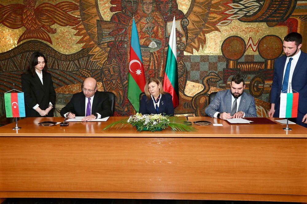 Bulgaria and Azerbaijan Sign Agreement for Development of Veliko Tarnovo Park
