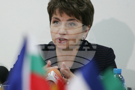 Меглена Плугчиева, политик и дипломат