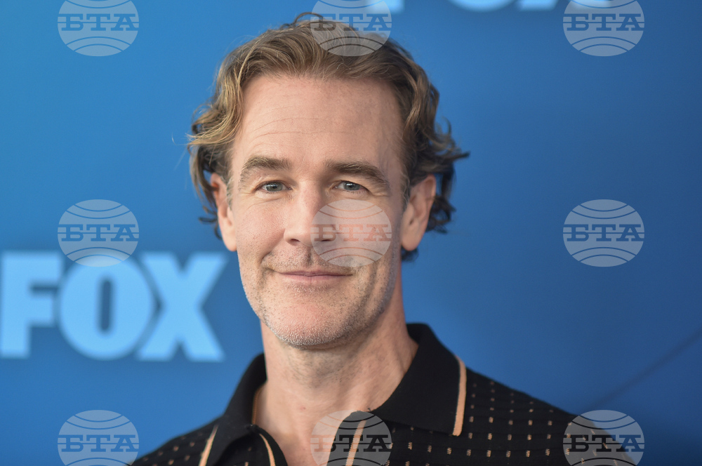 Obit - James Van Der Beek