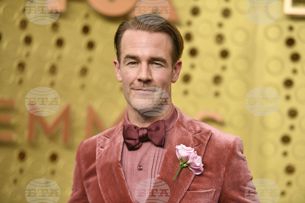 Obit - James Van Der Beek