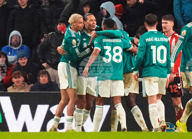 Ливърпул бе длъжен да се поправи с победа срещу Съндърланд, заяви капитанът Върджил ван Дайк