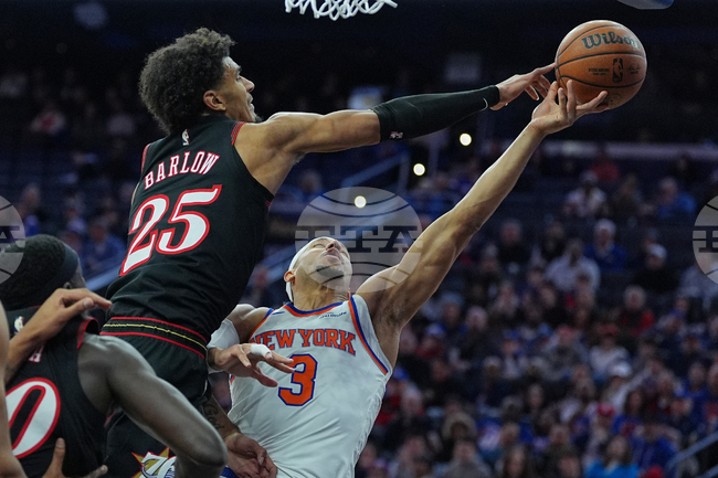 Knicks 76ers Basketball