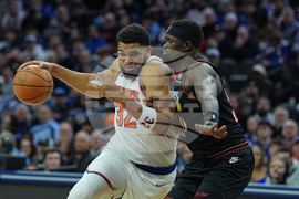 Knicks 76ers Basketball