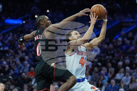 Knicks 76ers Basketball