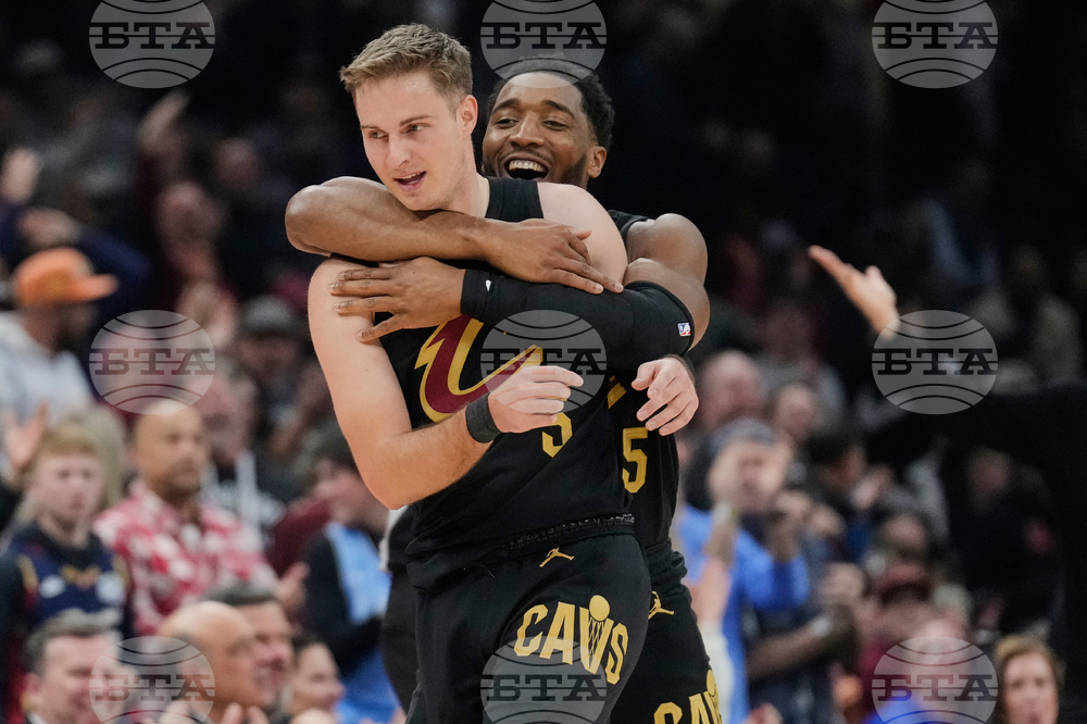 APTOPIX Wizards Cavaliers Basketball