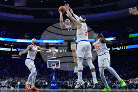 Knicks 76ers Basketball