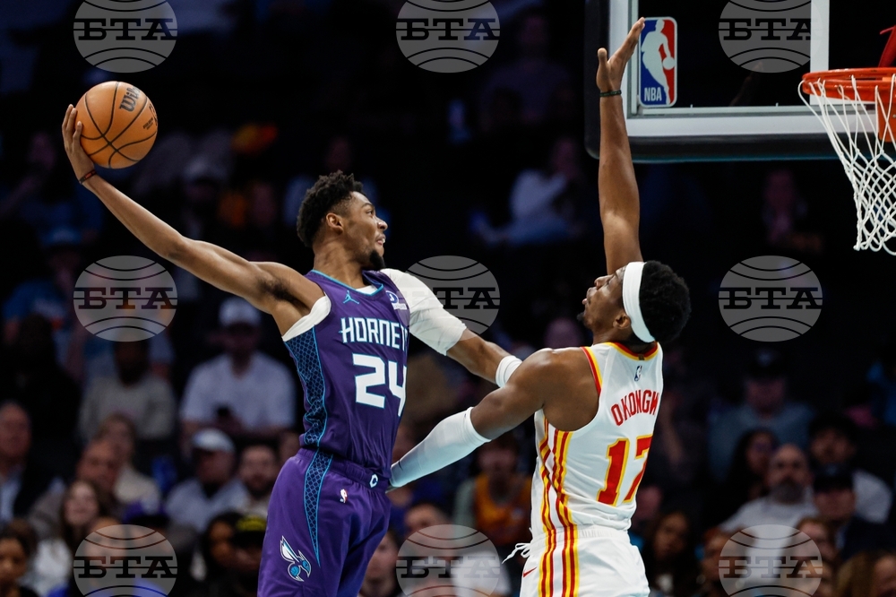 Hawks Hornets Basketball