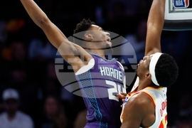 Hawks Hornets Basketball