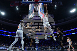 Knicks 76ers Basketball