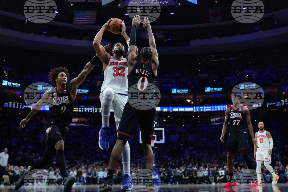 Knicks 76ers Basketball