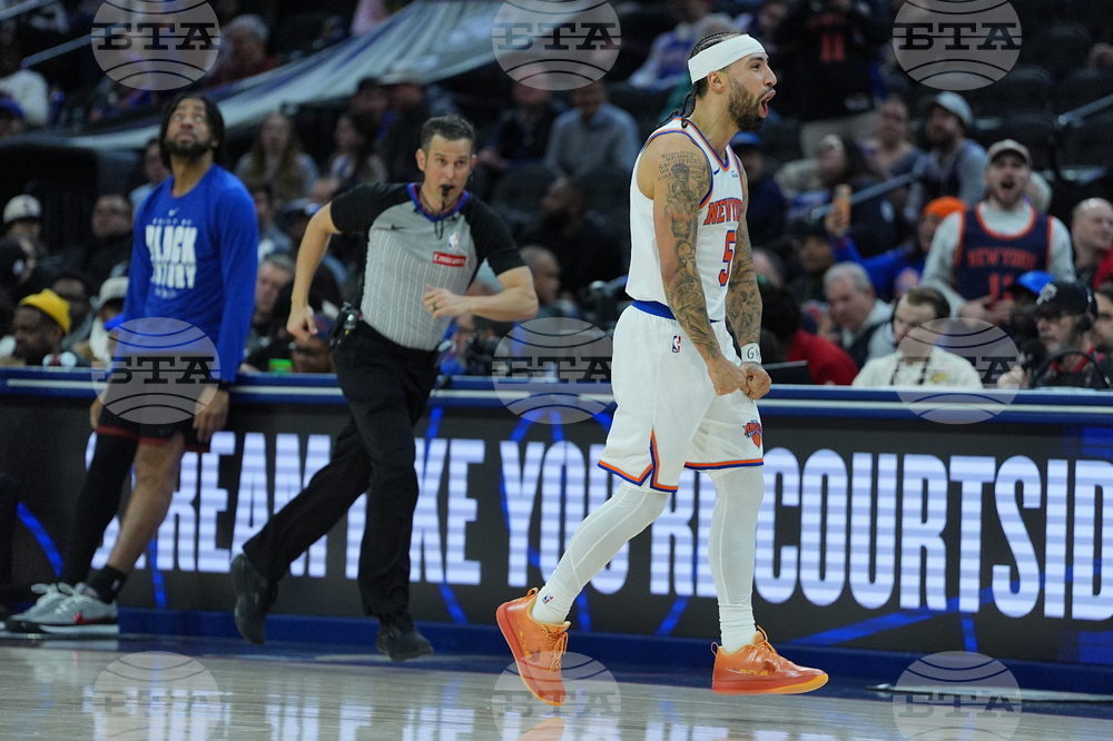 Knicks 76ers Basketball