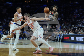 Knicks 76ers Basketball