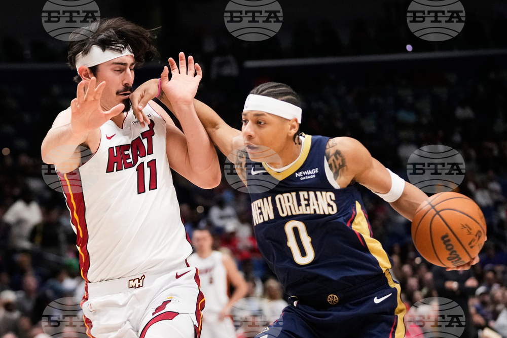 Heat Pelicans Basketball