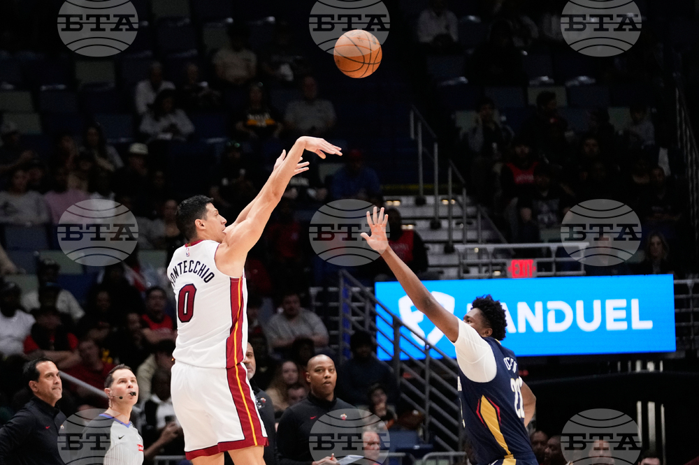 Heat Pelicans Basketball