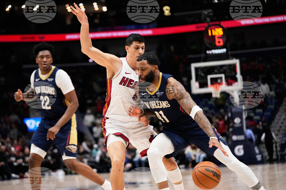 Heat Pelicans Basketball