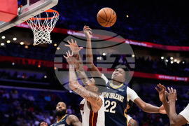 Heat Pelicans Basketball