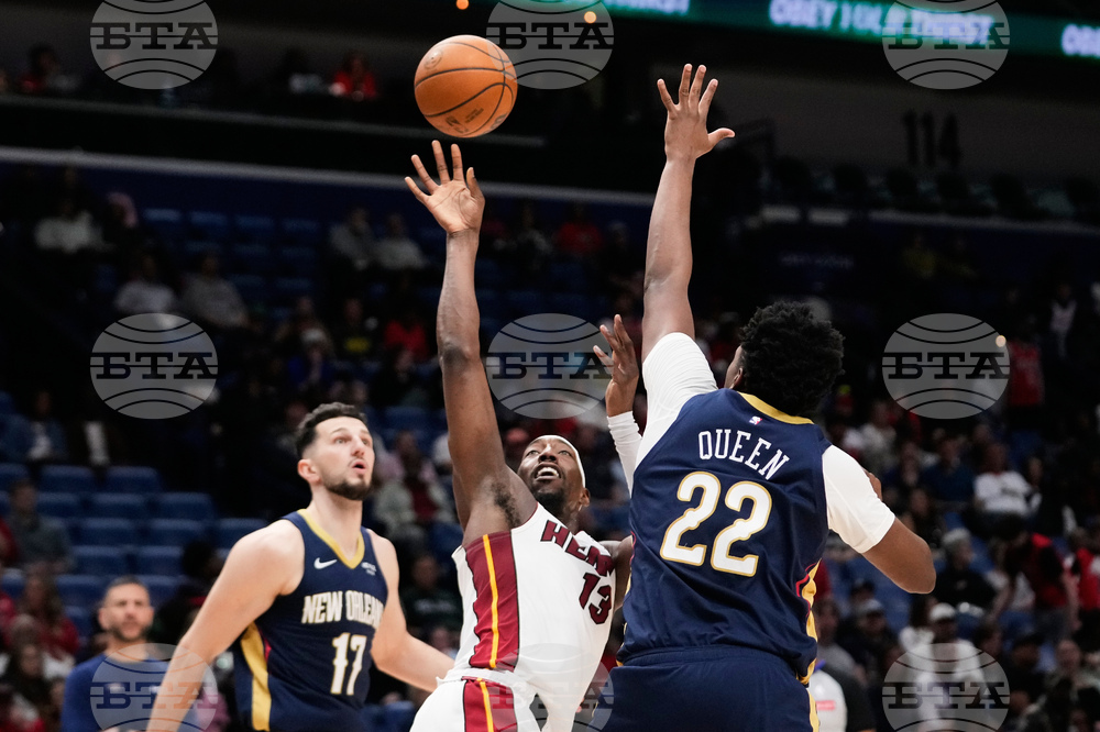 Heat Pelicans Basketball