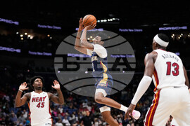 Heat Pelicans Basketball