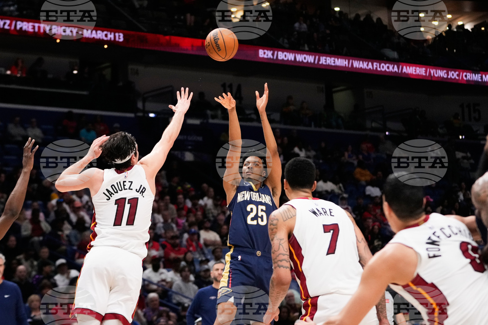 Heat Pelicans Basketball