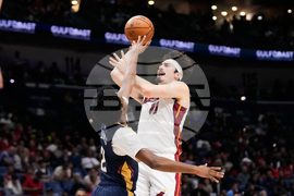 Heat Pelicans Basketball