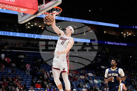 Heat Pelicans Basketball