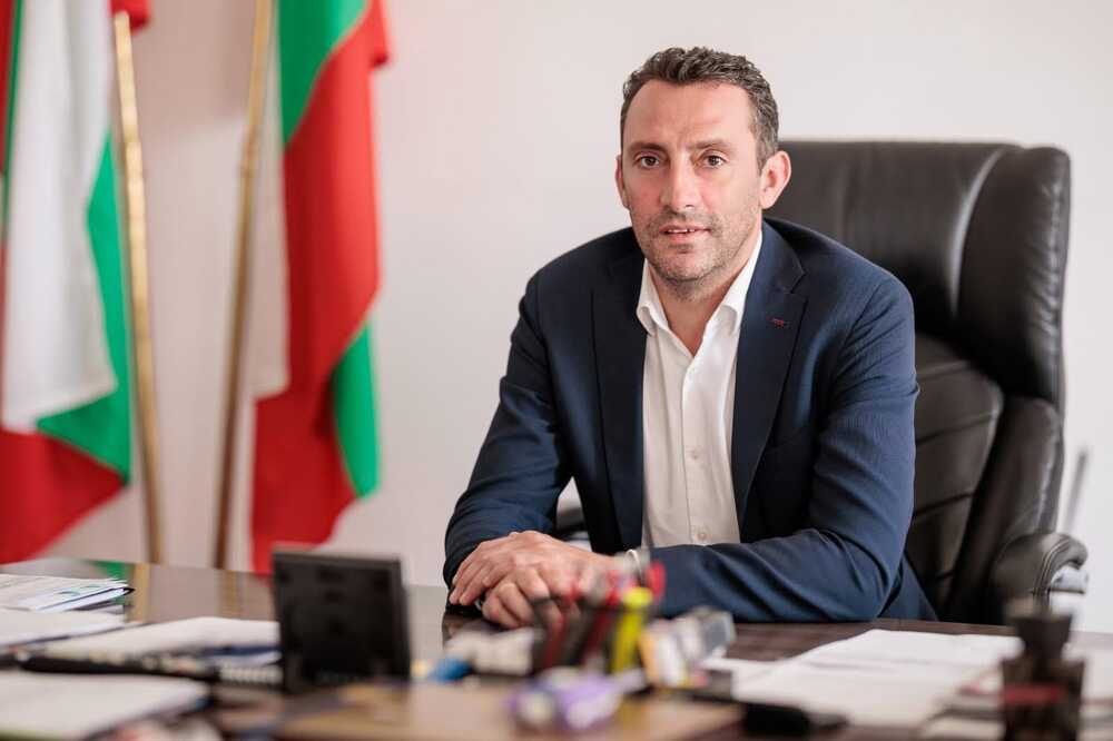 Министър Пешев за успеха на биатлонистката Лора Христова: Изключителен успех за България