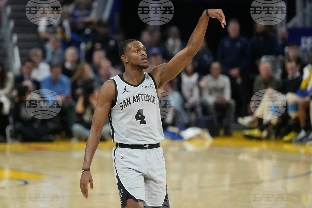 Spurs Warriors Basketball