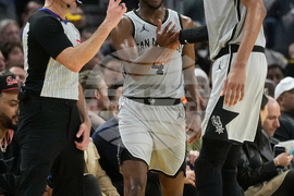 Spurs Warriors Basketball