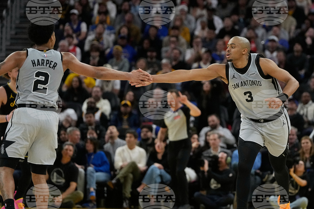 Spurs Warriors Basketball