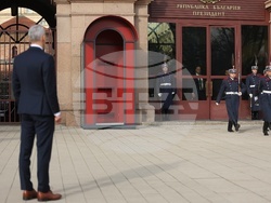 Андрей Гюров - президентство - пристигане