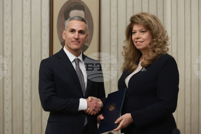 Илияна Йотова - Андрей Гюров - мандат