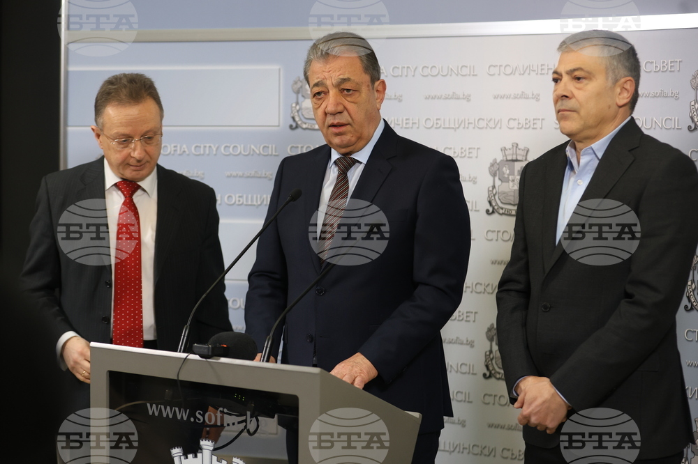 За трети път, без сериозни аргументи, предложението ни за преименуване на площад „Св. Александър Невски“ е свалено, казаха от "Синя София" 