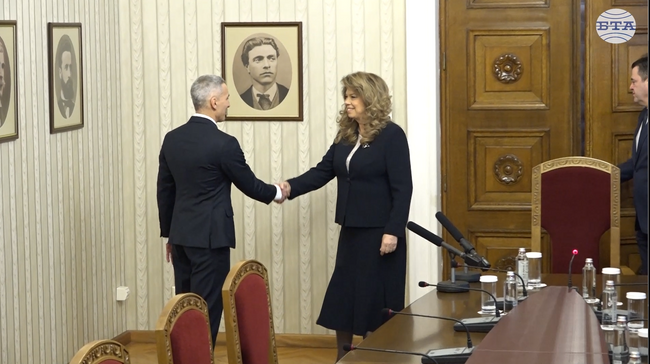 Президентът Илияна Йотова възложи на Андрей Гюров да предложи състав на служебно правителство