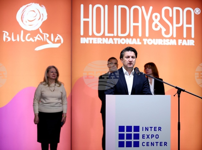 Outgoing Tourism Minister: 2025 Was among the Most Successful in Bulgarian Tourism 