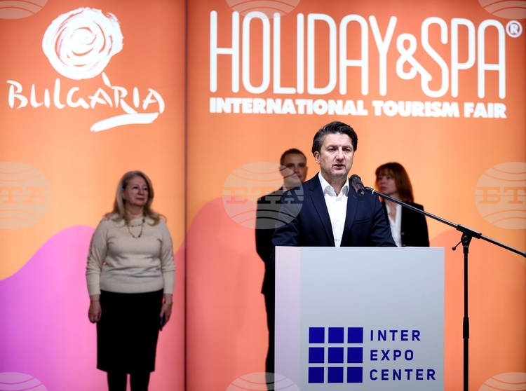 Outgoing Tourism Minister: 2025 Was among the Most Successful in Bulgarian Tourism