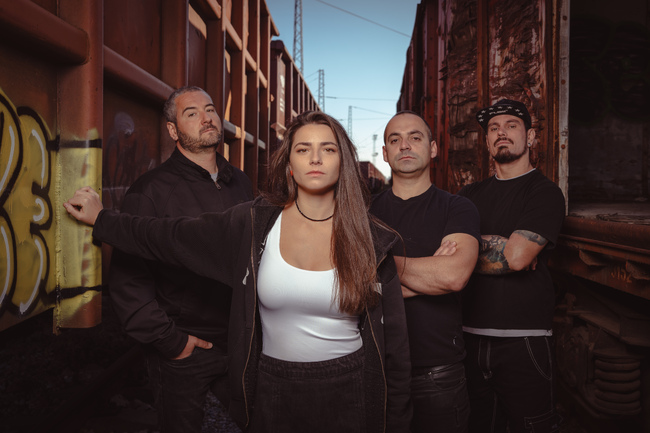 Новата българска формация She Doesn’t ще представи авторска музика за първи път в Пловдив