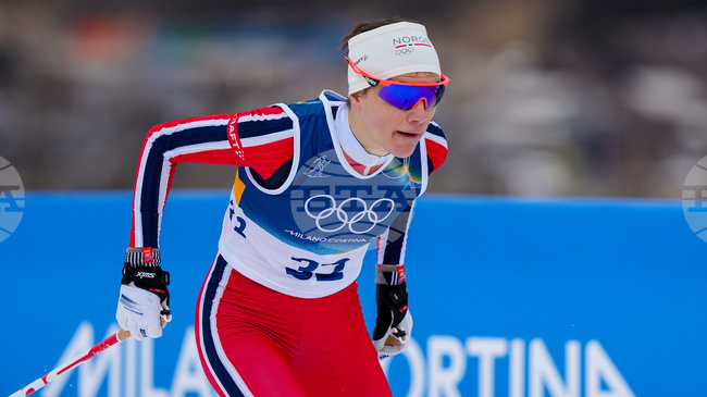 Норвежките триумфираха с олимпийската титла в щафетата на 4 х 7.5 км по ски бягане на Игрите в Милано-Кортина
