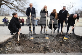 134-о Средно училище „Димчо Дебелянов" - ORT School - първа копка