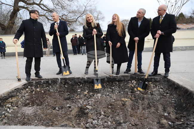 134-о Средно училище „Димчо Дебелянов" - ORT School - първа копка