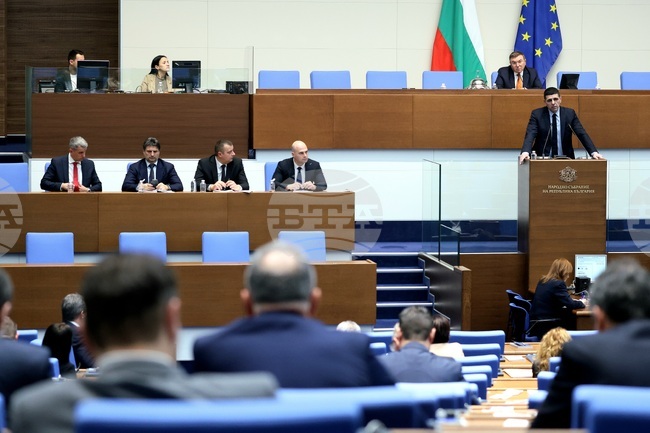 По-високи заплати в Комисията за защита на личните данни поиска председателят ѝ Борислав Божинов при изслушване в парламента