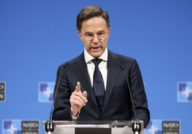 Целта ни е войната в Украйна да приключи и то така, че Русия повече да не се опитва да я нападне, каза Рюте