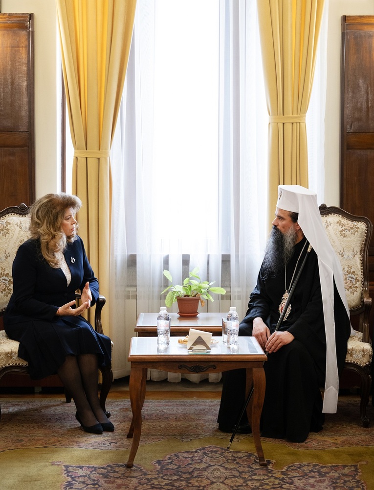 Президентът Йотова се срещна с Българския патриарх Даниил 