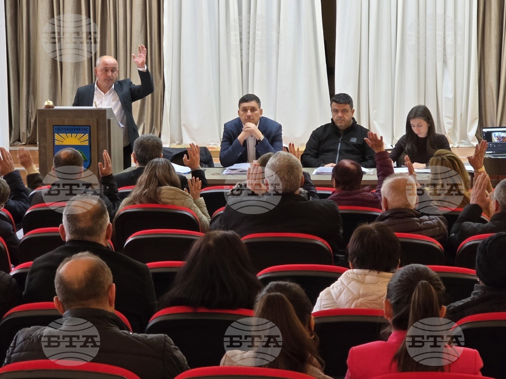 Шест допълнителни точки гласуваха на своето заседание общинските съветници в Черноочене