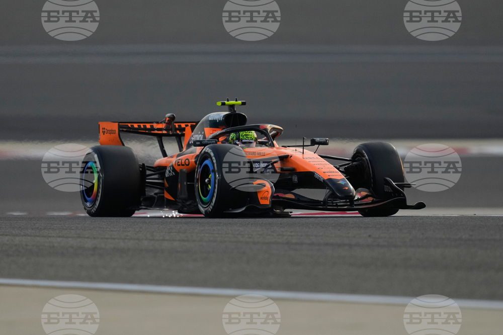 APTOPIX Bahrain F1 Auto Racing