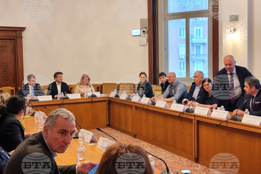 Народно събрание - Комисия по туризъм - промени в Закона за туризма