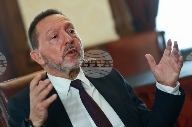 Европа може да изпадне в рецесия, ако цената на петрола надхвърли 150 долара за барел, предупреди управителят на гръцката централна банка