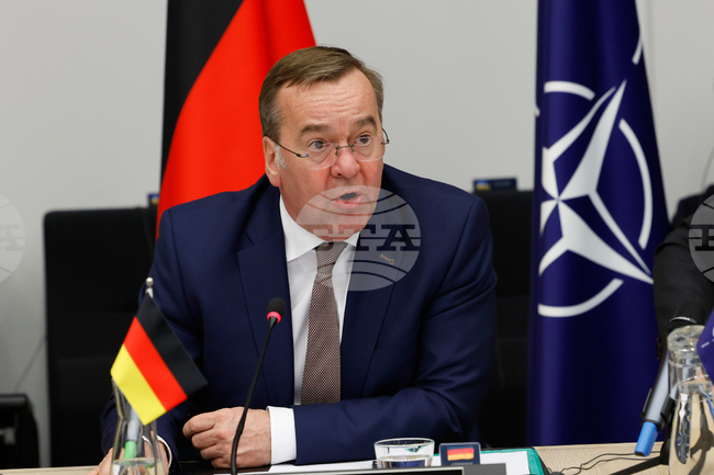 Обмисля се създаването на европейска версия на разузнавателния съюз „Петте очи“, съобщи германският министър на отбраната