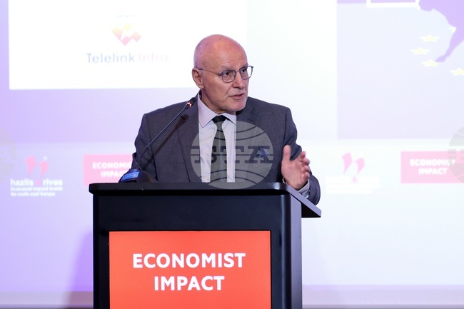 Central Bank Governor: Process of Euro Adoption in Bulgaria Proceeding as Expected