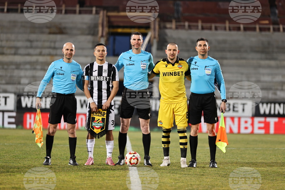 Пловдив - футбол - „Локомотив“ (Пловдив) - „Ботев“ (Пловдив)