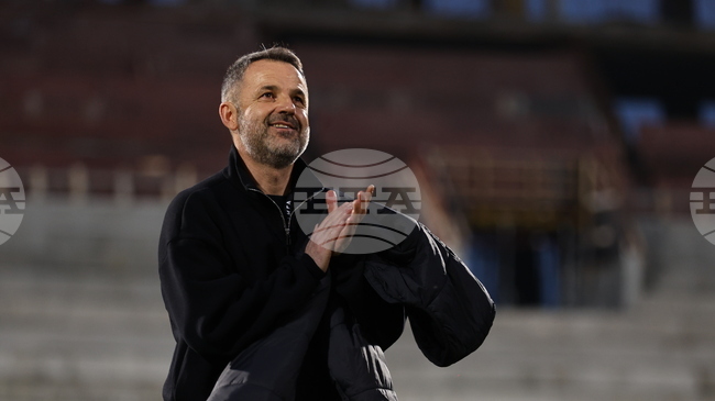 "Не се предадохме в хода на целия мач", доволен е наставникът на Локомотив (Пловдив) Душан Косич след равенството с Черно море